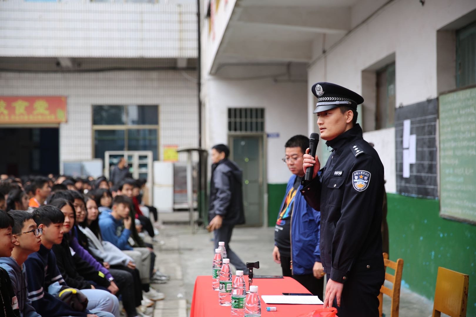 邵陽市華龍中學,邵陽中學教育,高中教育,師資雄厚,名優(yōu)教師 邵陽市華龍中學,邵陽中學教育,高中教育,師資雄厚,名優(yōu)教師